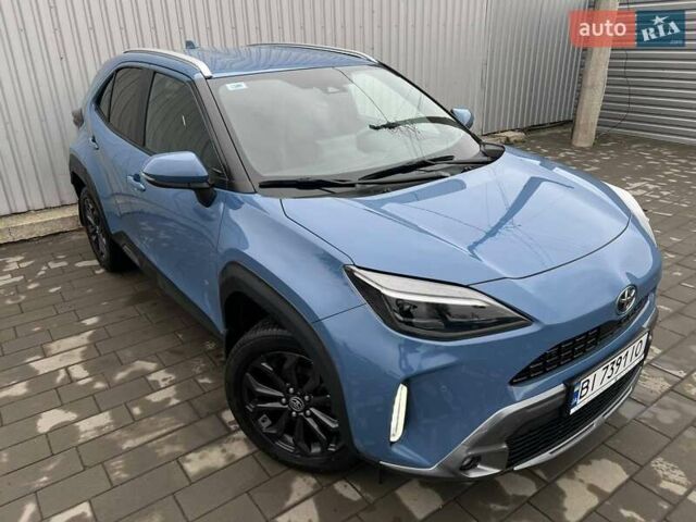 Синий Тойота Yaris Cross, объемом двигателя 1.49 л и пробегом 62 тыс. км за 27500 $, фото 3 на Automoto.ua