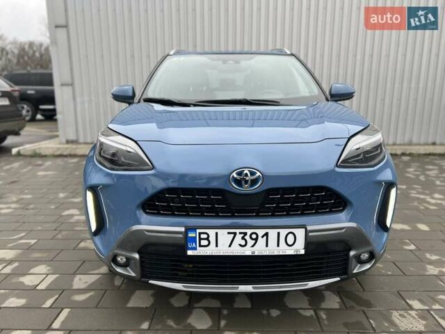 Синий Тойота Yaris Cross, объемом двигателя 1.49 л и пробегом 62 тыс. км за 27500 $, фото 2 на Automoto.ua