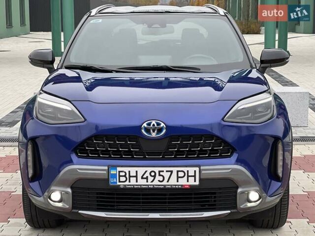 Синий Тойота Yaris Cross, объемом двигателя 1.49 л и пробегом 15 тыс. км за 25500 $, фото 2 на Automoto.ua