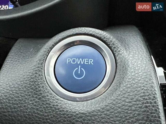 Синий Тойота Yaris Cross, объемом двигателя 1.49 л и пробегом 15 тыс. км за 25500 $, фото 57 на Automoto.ua