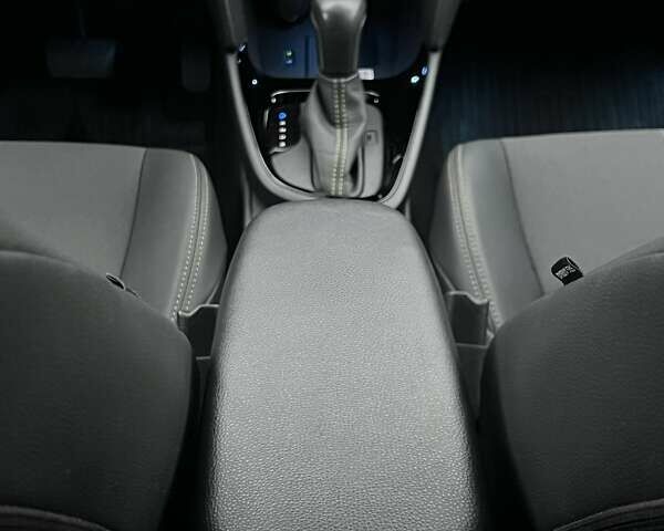 Синий Тойота Yaris Cross, объемом двигателя 1.49 л и пробегом 15 тыс. км за 25500 $, фото 55 на Automoto.ua