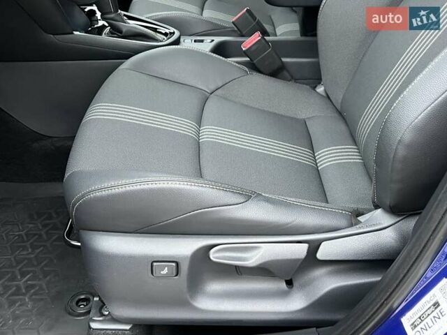 Синий Тойота Yaris Cross, объемом двигателя 1.49 л и пробегом 15 тыс. км за 25500 $, фото 64 на Automoto.ua