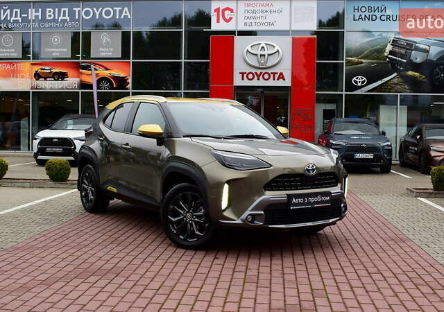 Зеленый Тойота Yaris Cross, объемом двигателя 1.49 л и пробегом 14 тыс. км за 30300 $, фото 18 на Automoto.ua