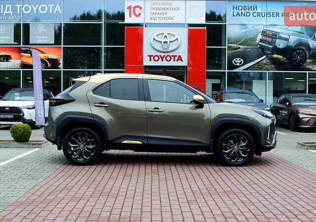 Зеленый Тойота Yaris Cross, объемом двигателя 1.49 л и пробегом 14 тыс. км за 30300 $, фото 16 на Automoto.ua