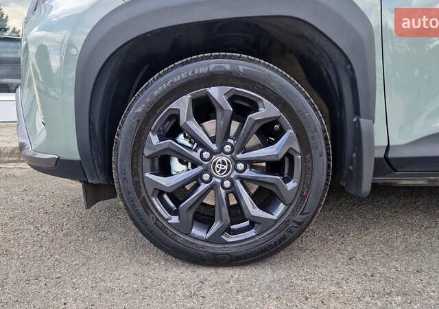 Зеленый Тойота Yaris Cross, объемом двигателя 1.49 л и пробегом 12 тыс. км за 31416 $, фото 11 на Automoto.ua