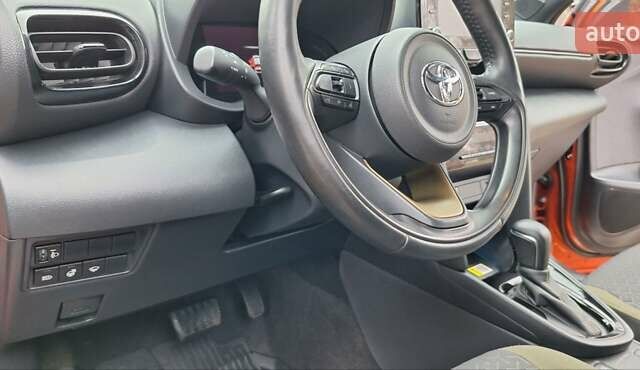 Оранжевый Тойота Yaris Cross, объемом двигателя 1.49 л и пробегом 62 тыс. км за 23999 $, фото 12 на Automoto.ua