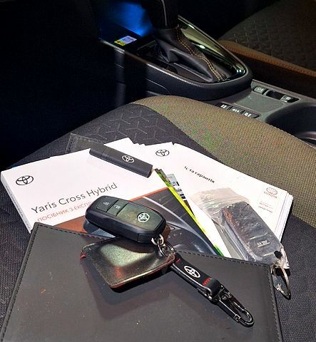 Оранжевый Тойота Yaris Cross, объемом двигателя 1.5 л и пробегом 62 тыс. км за 23999 $, фото 10 на Automoto.ua