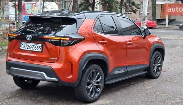 Оранжевый Тойота Yaris Cross, объемом двигателя 1.49 л и пробегом 62 тыс. км за 23999 $, фото 3 на Automoto.ua