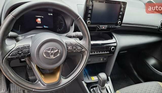 Оранжевый Тойота Yaris Cross, объемом двигателя 1.49 л и пробегом 62 тыс. км за 23999 $, фото 13 на Automoto.ua