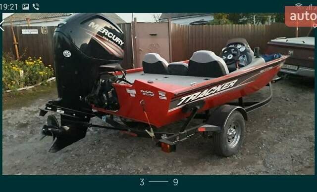 Червоний лодка Трекер Bass, об'ємом двигуна 0 л та пробігом 96 тис. км за 17600 $, фото 2 на Automoto.ua
