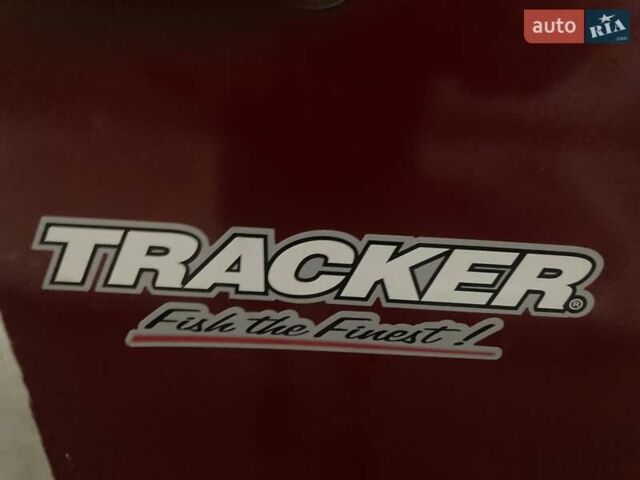 Червоний лодка Трекер Паті Барж, об'ємом двигуна 3 л та пробігом 0 тис. км за 55000 $, фото 10 на Automoto.ua