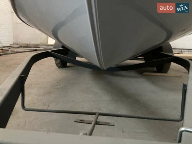 Червоний лодка Трекер Паті Барж, об'ємом двигуна 3 л та пробігом 0 тис. км за 55000 $, фото 17 на Automoto.ua