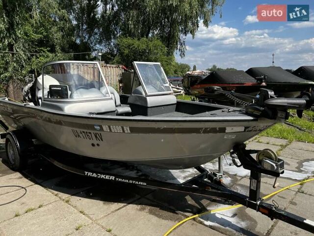 Білий лодка Трекер Pro Guide, об'ємом двигуна 0 л та пробігом 400 тис. км за 25000 $, фото 2 на Automoto.ua