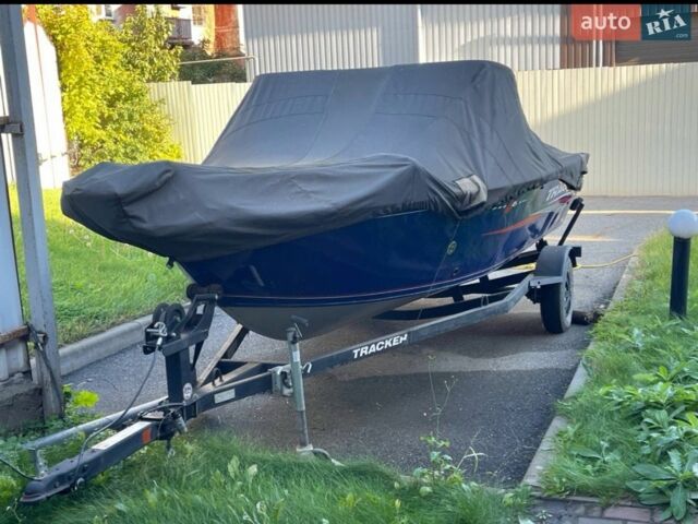 лодка Трекер Pro Guide, об'ємом двигуна 0 л та пробігом 3 тис. км за 27500 $, фото 1 на Automoto.ua