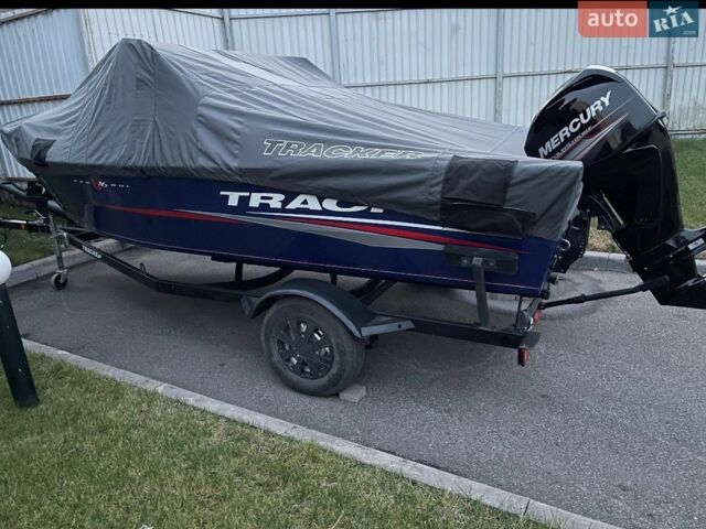 лодка Трекер Pro Guide, об'ємом двигуна 0 л та пробігом 3 тис. км за 27500 $, фото 2 на Automoto.ua
