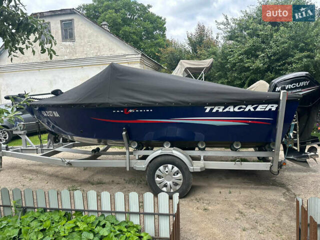 Синий лодка Трекер Про Гайд, объемом двигателя 0 л и пробегом 0 тыс. км за 25000 $, фото 2 на Automoto.ua