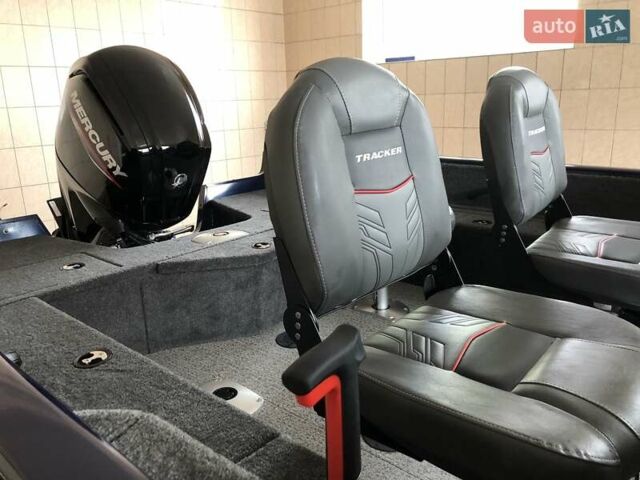 Синій лодка Трекер Pro Guide, об'ємом двигуна 0 л та пробігом 5 тис. км за 51500 $, фото 20 на Automoto.ua