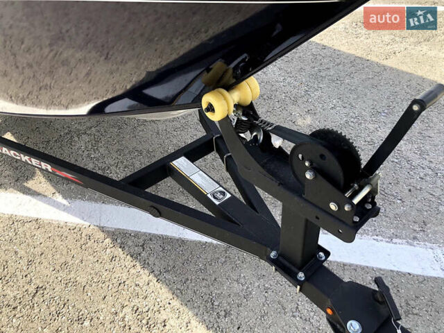 Синий лодка Трекер Про Гайд, объемом двигателя 0 л и пробегом 5 тыс. км за 31500 $, фото 14 на Automoto.ua