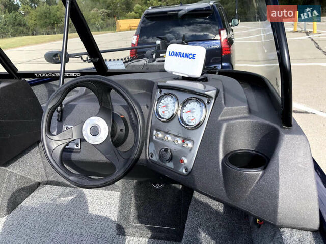 Синий лодка Трекер Про Гайд, объемом двигателя 0 л и пробегом 5 тыс. км за 31500 $, фото 2 на Automoto.ua