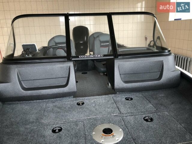 Синий лодка Трекер Про Гайд, объемом двигателя 0 л и пробегом 5 тыс. км за 51500 $, фото 7 на Automoto.ua