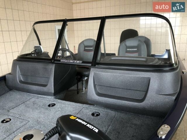 Синий лодка Трекер Про Гайд, объемом двигателя 0 л и пробегом 5 тыс. км за 51500 $, фото 6 на Automoto.ua