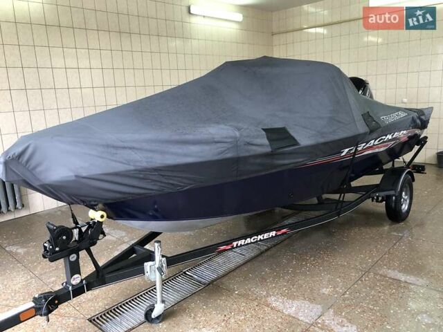 Синій лодка Трекер Pro Guide, об'ємом двигуна 0 л та пробігом 5 тис. км за 51500 $, фото 38 на Automoto.ua