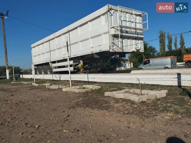 Белый Трейлер S383E, объемом двигателя 0 л и пробегом 123 тыс. км за 7500 $, фото 4 на Automoto.ua