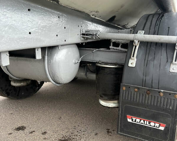 Білий Трейлор СУУ, об'ємом двигуна 0 л та пробігом 38 тис. км за 15900 $, фото 4 на Automoto.ua