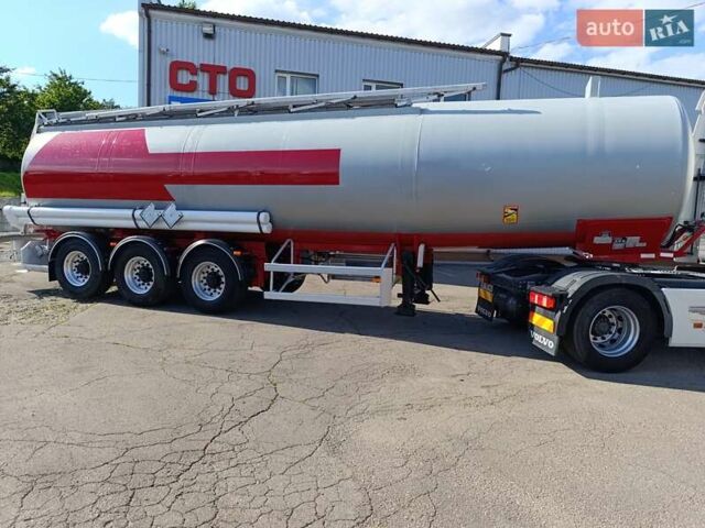 Трейлор S363EL 1999 в Ровно на Automoto.ua Красный Трейлор S363EL, объемом двигателя 0 л и пробегом 55 тыс. км за 26802 $, фото 2 на Automoto.ua