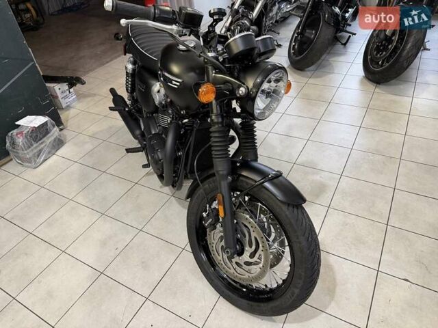 Чорний Тріумф Бонневіль, об'ємом двигуна 1.2 л та пробігом 3 тис. км за 16970 $, фото 1 на Automoto.ua