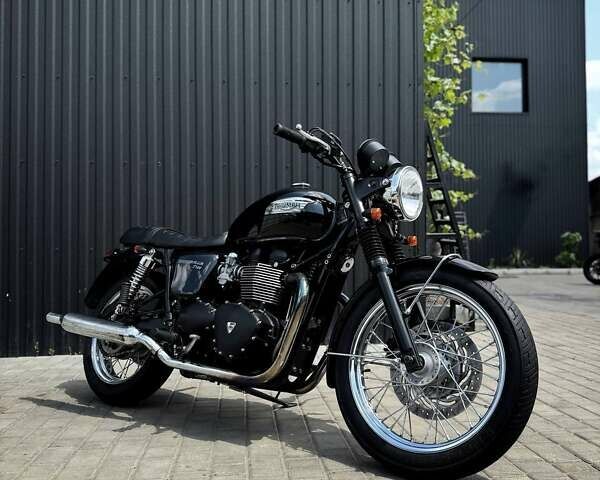 Черный Триумф Бонневиль, объемом двигателя 0.9 л и пробегом 43 тыс. км за 6200 $, фото 4 на Automoto.ua