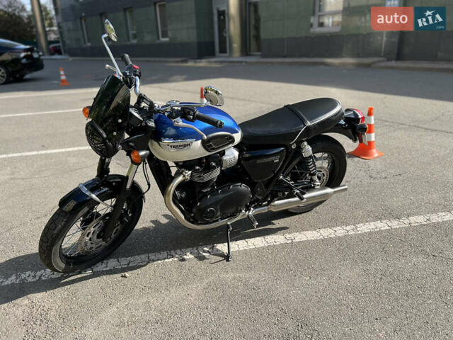 Черный Триумф Бонневиль, объемом двигателя 0.9 л и пробегом 1 тыс. км за 10900 $, фото 9 на Automoto.ua