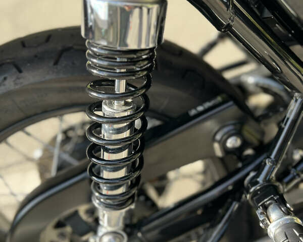 Черный Триумф Бонневиль, объемом двигателя 0.9 л и пробегом 1 тыс. км за 10900 $, фото 40 на Automoto.ua