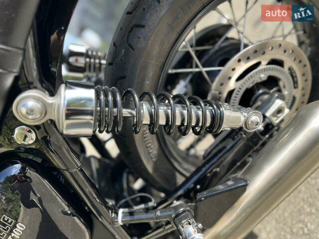 Черный Триумф Бонневиль, объемом двигателя 0.9 л и пробегом 1 тыс. км за 10900 $, фото 46 на Automoto.ua