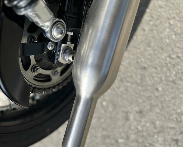 Черный Триумф Бонневиль, объемом двигателя 0.9 л и пробегом 1 тыс. км за 10900 $, фото 41 на Automoto.ua