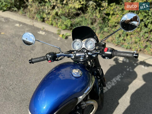 Черный Триумф Бонневиль, объемом двигателя 0.9 л и пробегом 1 тыс. км за 10900 $, фото 26 на Automoto.ua