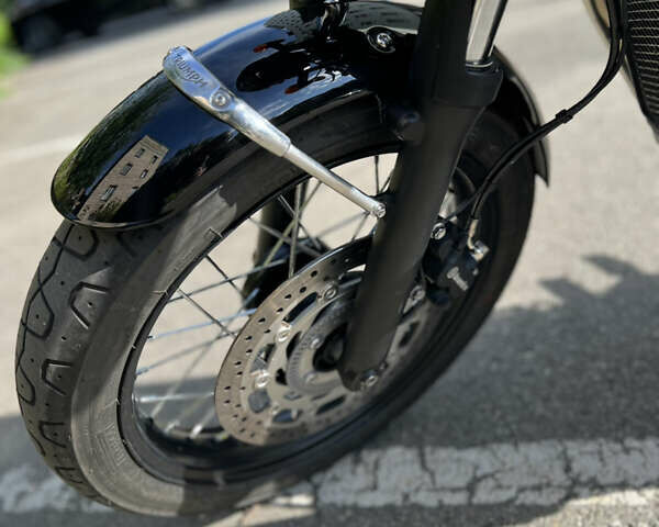 Черный Триумф Бонневиль, объемом двигателя 0.9 л и пробегом 1 тыс. км за 10900 $, фото 54 на Automoto.ua