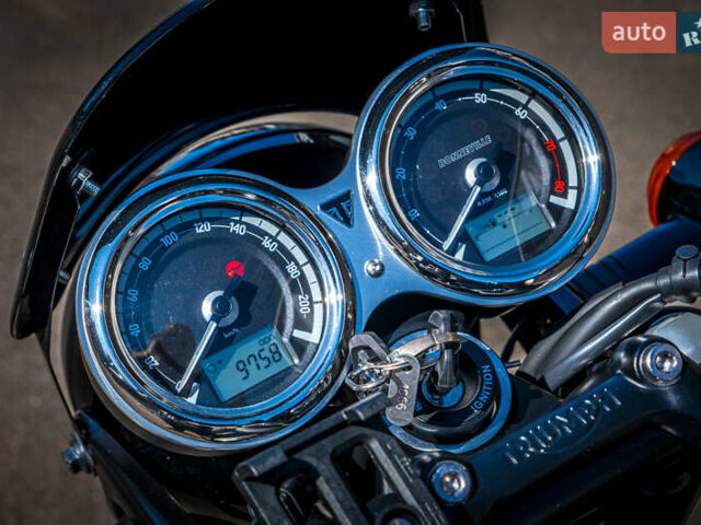 Черный Триумф Бонневиль, объемом двигателя 1.2 л и пробегом 9 тыс. км за 15500 $, фото 7 на Automoto.ua