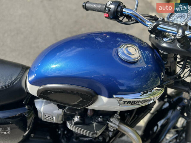 Черный Триумф Бонневиль, объемом двигателя 0.9 л и пробегом 1 тыс. км за 10900 $, фото 21 на Automoto.ua