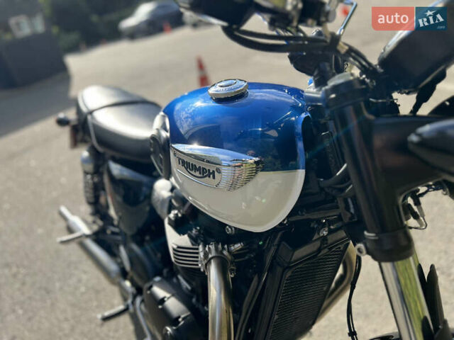 Черный Триумф Бонневиль, объемом двигателя 0.9 л и пробегом 1 тыс. км за 10900 $, фото 35 на Automoto.ua