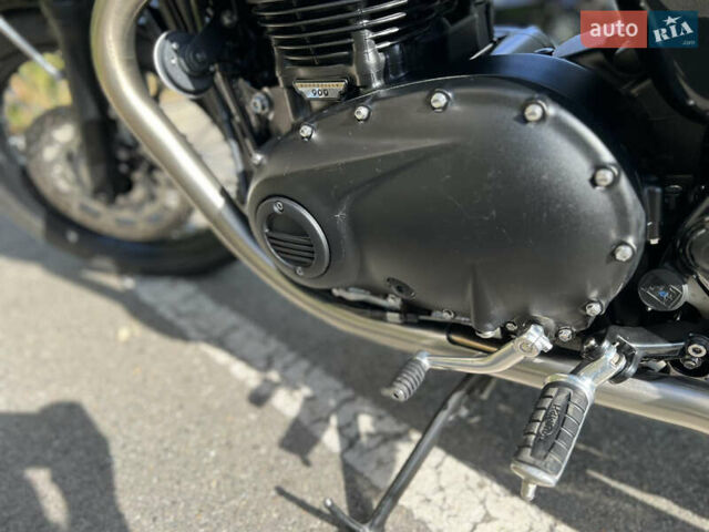 Черный Триумф Бонневиль, объемом двигателя 0.9 л и пробегом 1 тыс. км за 10900 $, фото 48 на Automoto.ua