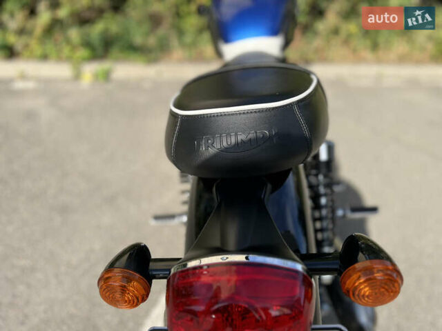 Черный Триумф Бонневиль, объемом двигателя 0.9 л и пробегом 1 тыс. км за 10900 $, фото 18 на Automoto.ua