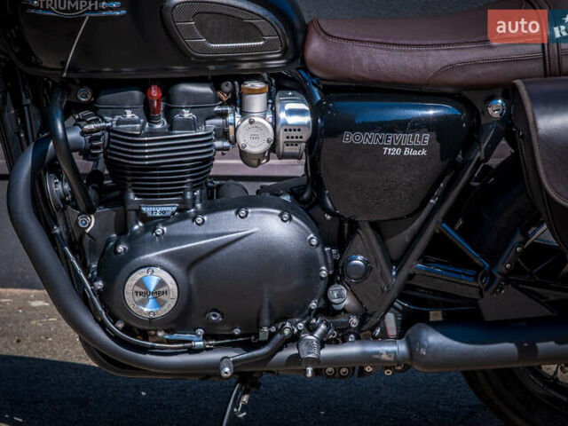 Черный Триумф Бонневиль, объемом двигателя 1.2 л и пробегом 9 тыс. км за 15500 $, фото 8 на Automoto.ua