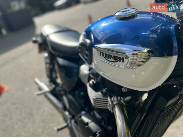 Черный Триумф Бонневиль, объемом двигателя 0.9 л и пробегом 1 тыс. км за 10900 $, фото 34 на Automoto.ua