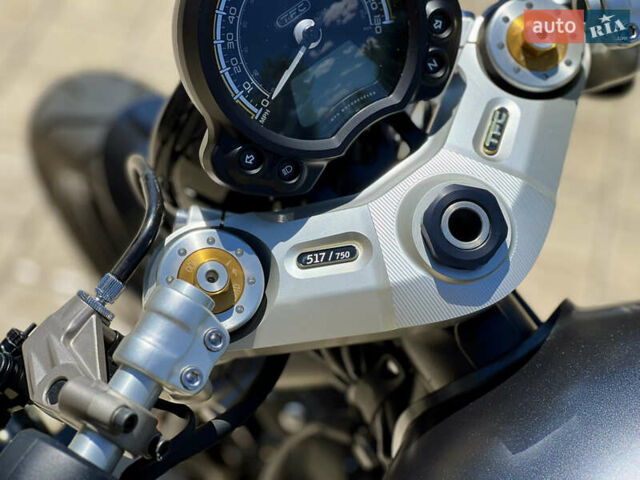 Чорний Тріумф Бонневіль, об'ємом двигуна 1.2 л та пробігом 3 тис. км за 27900 $, фото 38 на Automoto.ua