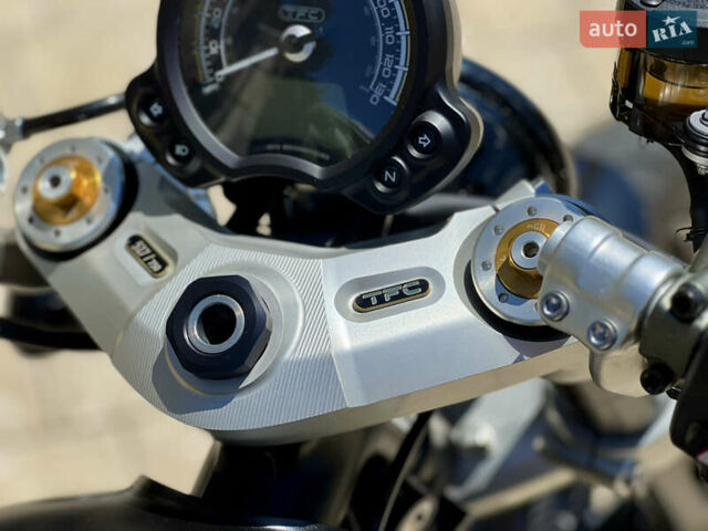 Чорний Тріумф Бонневіль, об'ємом двигуна 1.2 л та пробігом 3 тис. км за 27900 $, фото 37 на Automoto.ua