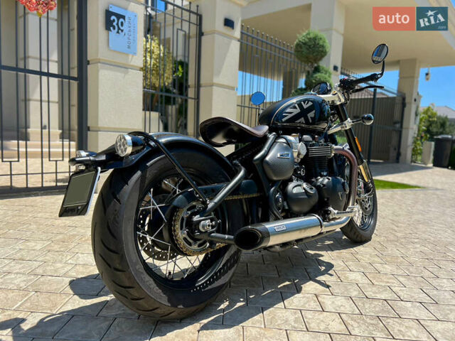 Чорний Тріумф Бонневіль, об'ємом двигуна 1.2 л та пробігом 3 тис. км за 27900 $, фото 7 на Automoto.ua