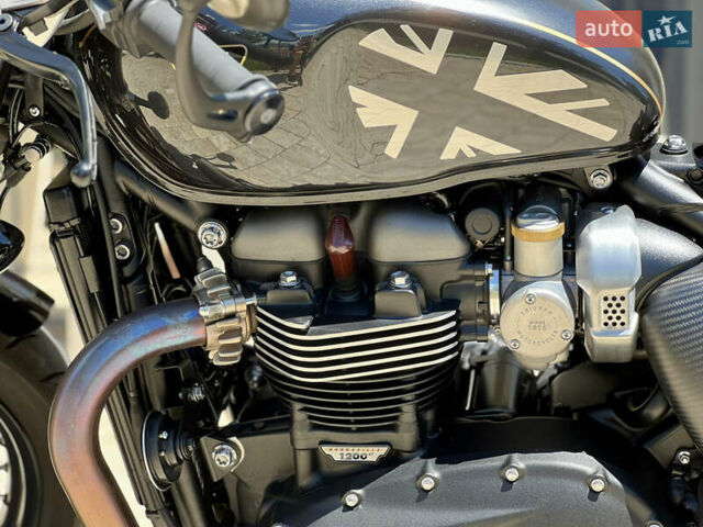 Чорний Тріумф Бонневіль, об'ємом двигуна 1.2 л та пробігом 3 тис. км за 27900 $, фото 23 на Automoto.ua