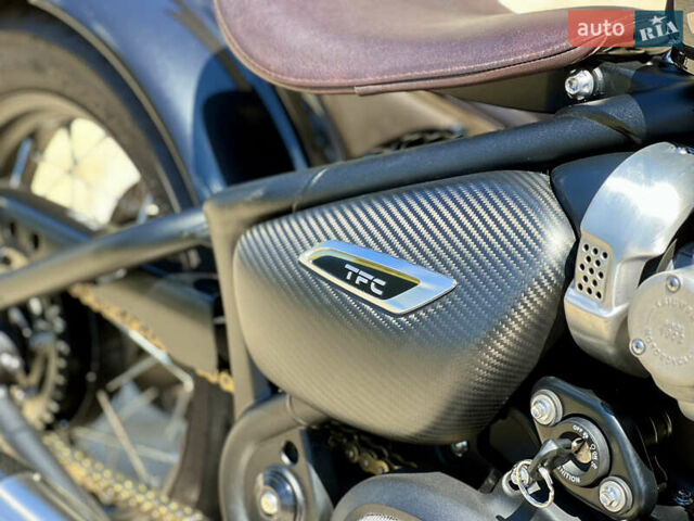 Чорний Тріумф Бонневіль, об'ємом двигуна 1.2 л та пробігом 3 тис. км за 27900 $, фото 31 на Automoto.ua