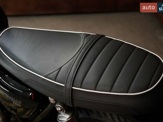 Тріумф Бонневіль 2013 у Дніпро (Дніпропетровську) на Automoto.ua Тріумф Бонневіль, об'ємом двигуна 1.2 л та пробігом 1 тис. км за 15500 $, фото 13 на Automoto.ua